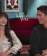 TheIdeaOfYouFeaturetteInterview01-124.jpg