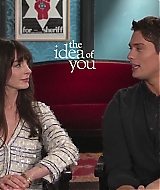 TheIdeaOfYouFeaturetteInterview04-015.jpg