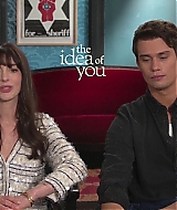 TheIdeaOfYouFeaturetteInterview04-114.jpg