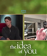 TheIdeaOfYouFeaturetteInterview14-032.jpg